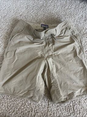 Patagonia Men's Khaki Flat-Front Outdoor Shorts